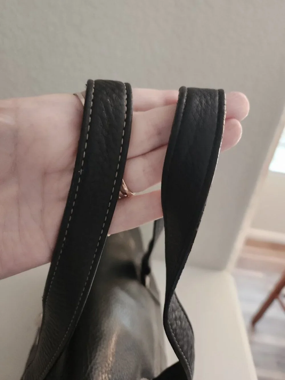 Like New Coach Hampton Black Leather Handbag Purse
